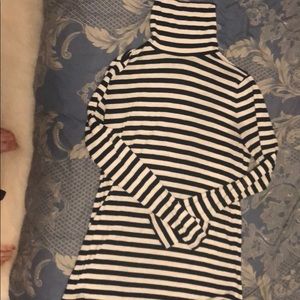 Lou &Grey Turtleneck